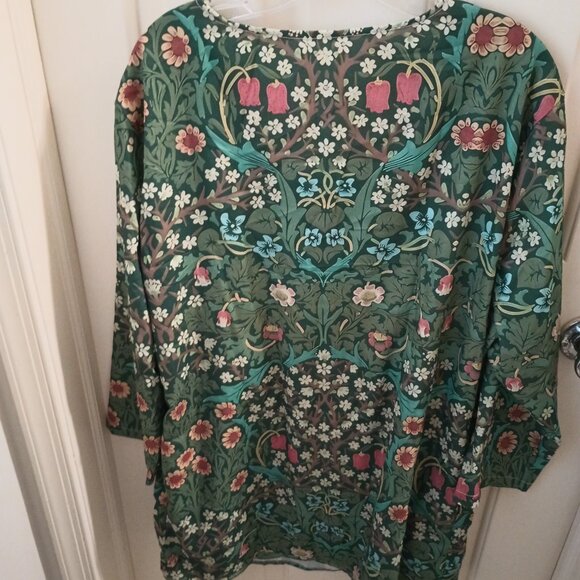 Women's 3X floral blouse - Picture 2 of 3